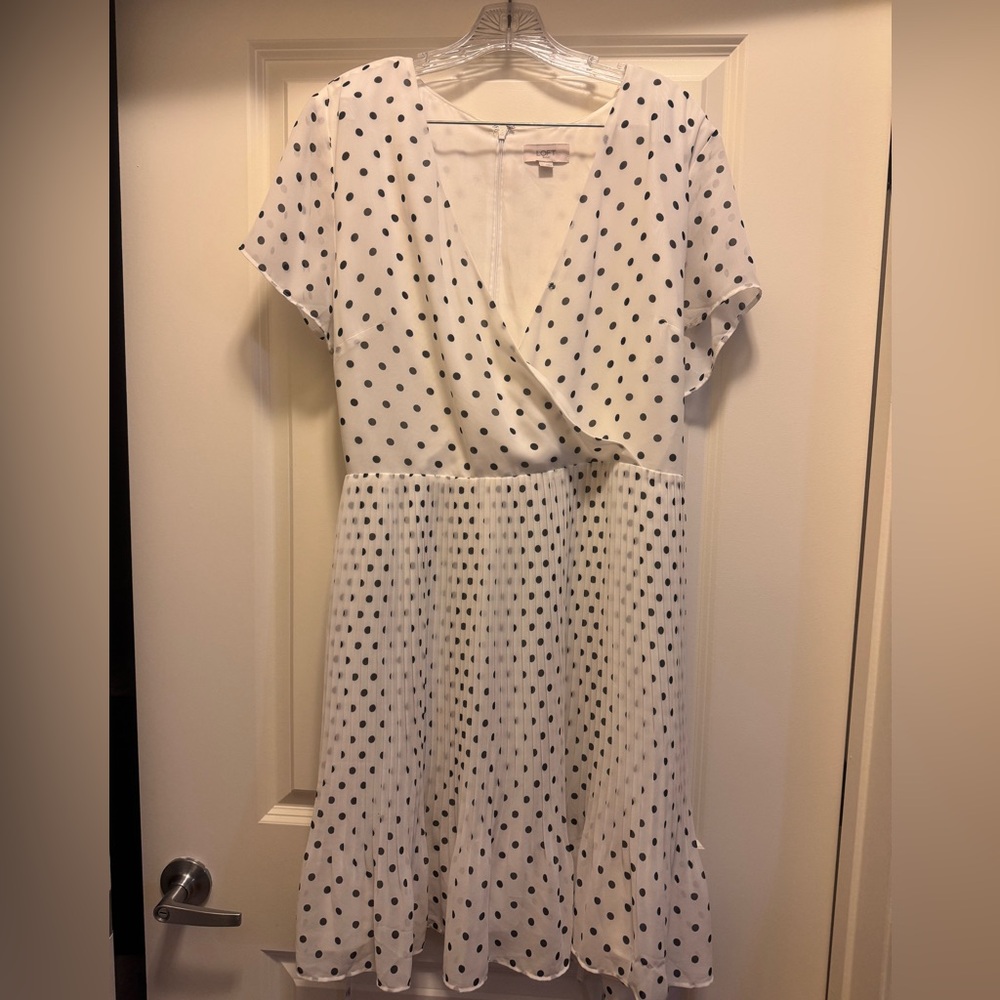 Ann Taylor Loft NWOT dress. Size XL